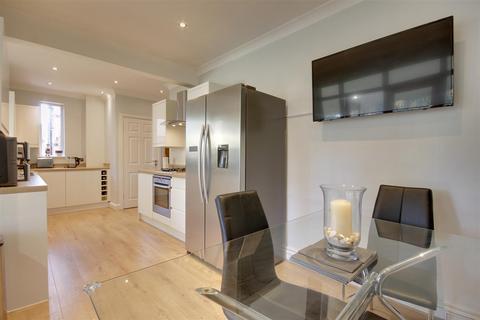 12 Corby Park, North Ferriby, HU14 3BA