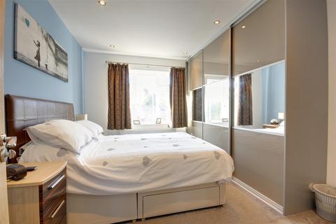 12 Corby Park, North Ferriby, HU14 3BA