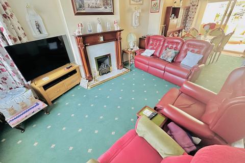 3 bedroom detached house for sale, Camberley Crescent, Wolverhampton WV4