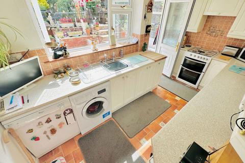 45 Camberley Crescent, Wolverhampton, WV4 6QR