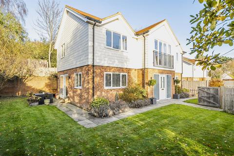 4 bedroom detached house for sale, Lower Street, Pulborough, West Sussex, RH20