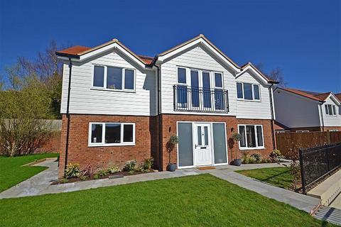 4 bedroom detached house for sale, Lower Street, Pulborough, West Sussex, RH20