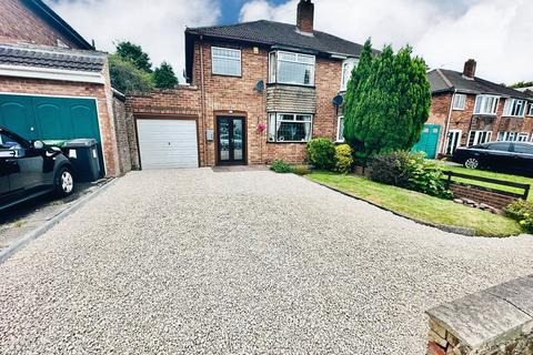 3 bedroom semi-detached house for sale, Birmingham New Road, Bilston WV14