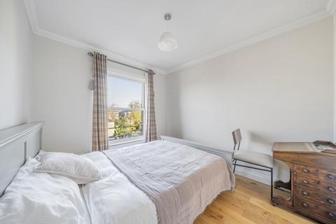 3 bedroom apartment to rent, Lilford Road, London SE5