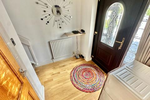 15 Caernarvon Way, Dudley, DY1 2TR