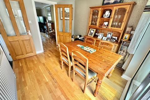 15 Caernarvon Way, Dudley, DY1 2TR