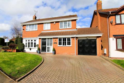 4 bedroom detached house for sale, Longleat Drive, Dudley DY1