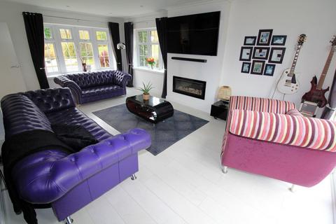 4 bedroom detached house for sale, Longleat Drive, Dudley DY1