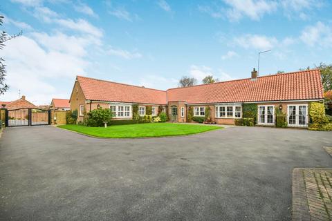 4 bedroom detached bungalow for sale, The Hedges, Church Green, Beverley, HU17 7EU