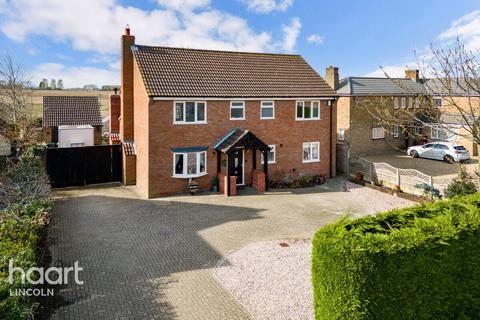 4 bedroom detached house for sale, Victoria Street, Wragby