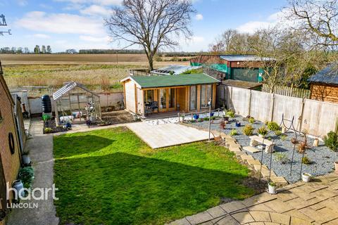 4 bedroom detached house for sale, Victoria Street, Wragby