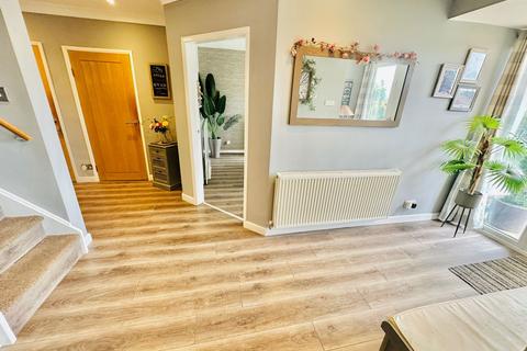 101 Cotwall End Road, Dudley, DY3 3YQ