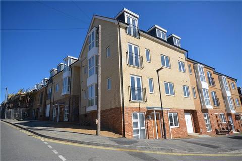 2 bedroom apartment for sale, Old Road, East Cowes, Isle of Wight