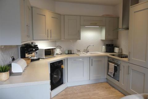 2 bedroom apartment to rent, Jackson Walk, Ilkley LS29