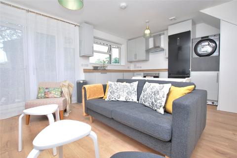 4 bedroom end of terrace house to rent, Guildford Park Avenue, Guildford, Surrey, GU2