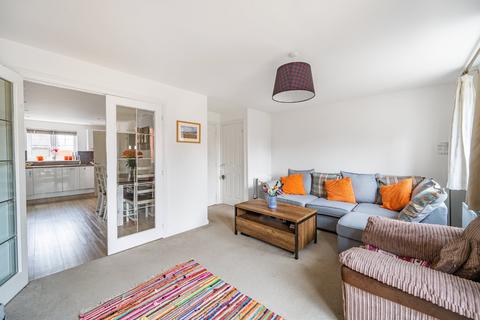 48 Ampthill Way, Faringdon, SN7 7LE