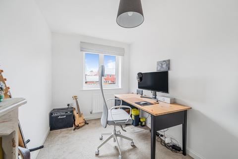 48 Ampthill Way, Faringdon, SN7 7LE