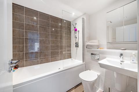 48 Ampthill Way, Faringdon, SN7 7LE