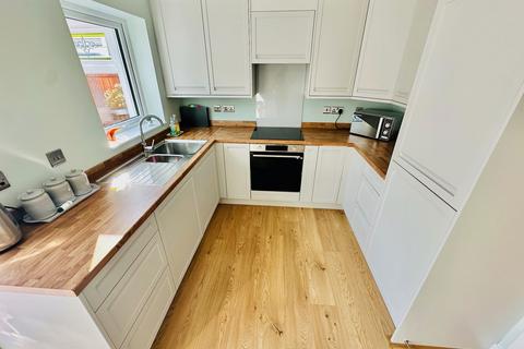 47 Andersleigh Drive, Bilston, WV14 9AY