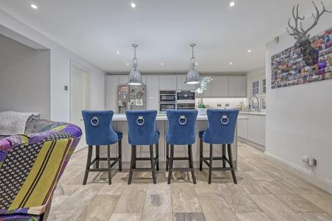 1, Lanterns Whitakers Way, Loughton, IG10 1SQ