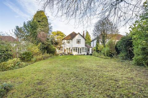 4 bedroom detached house for sale, Higher Green, Epsom