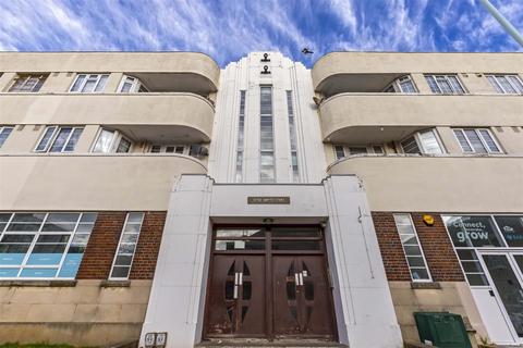 2 bedroom flat for sale, Stoke Abbott Road, Worthing