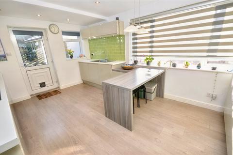 4 bedroom semi-detached house for sale, Tinshill Road, Cookridge, Leeds, West Yorkshire