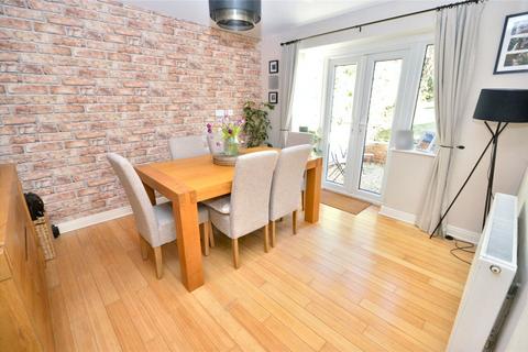 4 bedroom semi-detached house for sale, Tinshill Road, Cookridge, Leeds, West Yorkshire