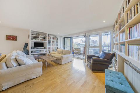 2 bedroom flat for sale, Lombard Road, Battersea