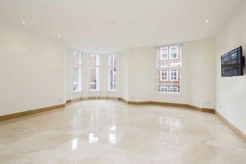 3 bedroom flat for sale, Green Street, London W1K