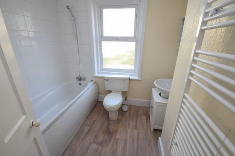 1 bedroom flat for sale, Upperton Road, Eastbourne BN21