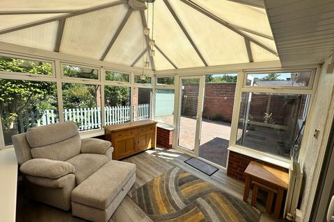 28 Eaton Crescent, Gornal Wood, Dudley, DY3 2XH