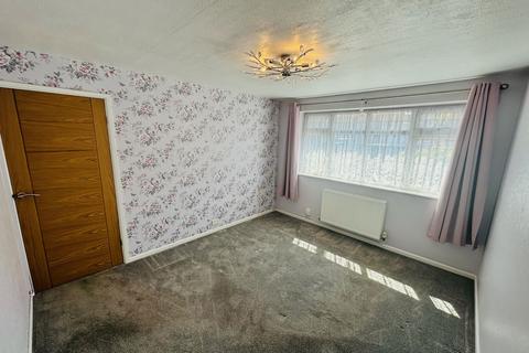 28 Eaton Crescent, Gornal Wood, Dudley, DY3 2XH