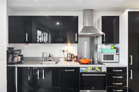 1 bedroom apartment to rent, Garratt Lane, London, SW18