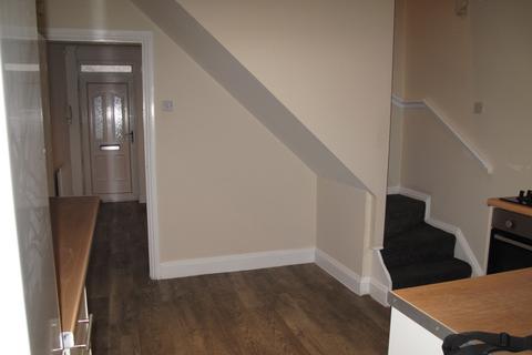 2 bedroom terraced house to rent, Park Lane, Macclesfield SK11