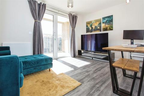 1 bedroom apartment to rent, Osprey Drive, Trumpington CB2