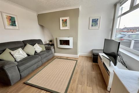 3 bedroom end of terrace house for sale, Wycombe Close, Urmston, Manchester