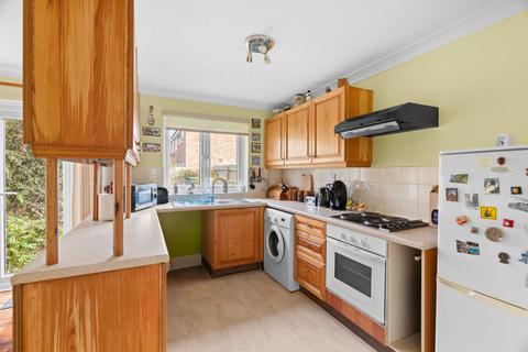 15 Alice Way, Histon, Cambridge, CB24 9YA