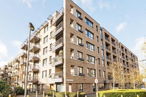 2 bedroom flat for sale, Gullivers Walk, Harbourside Court, SE8