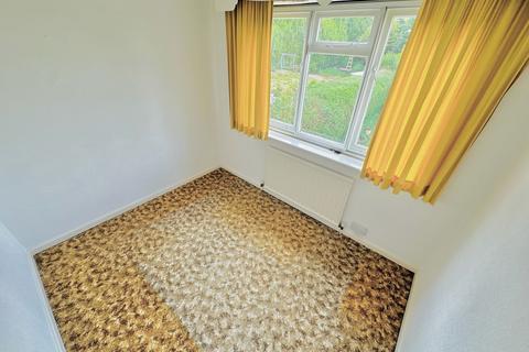 21 Greenfield View, Dudley, DY3 3NG