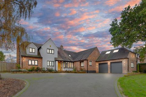 6 bedroom detached house for sale, Tithby Road, Cropwell Butler NG12