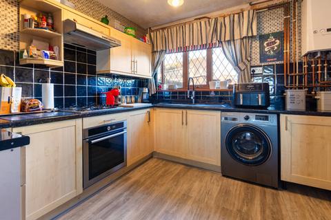 3 bedroom terraced house for sale, Queensway, Gainsborough, Lincolnshire, DN21