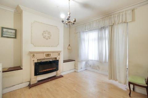 4 bedroom terraced house for sale, 3 Suffolk Road, Barking, Essex, IG11 7QP