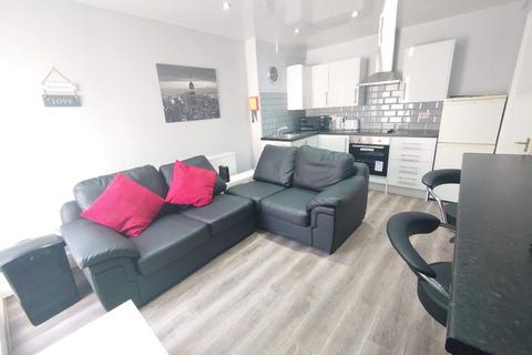 3 bedroom terraced house to rent, Saxony Rd, Kensington Fields