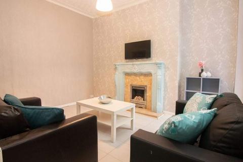 4 bedroom terraced house to rent, Romer Road, Liverpool