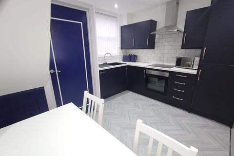 2 bedroom terraced house to rent, Macdonald Street, Liverpool