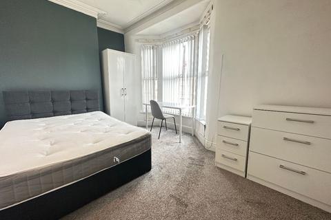 4 bedroom terraced house to rent, Leopold Road, Kensington, Liverpool