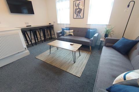 5 bedroom flat to rent, Flat 2,  Boaler Street, Liverpool