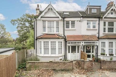 4 bedroom end of terrace house for sale, Churchfield Avenue, London N12