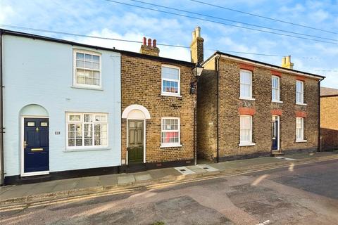 2 bedroom end of terrace house to rent, Nelson Street, Kent CT14